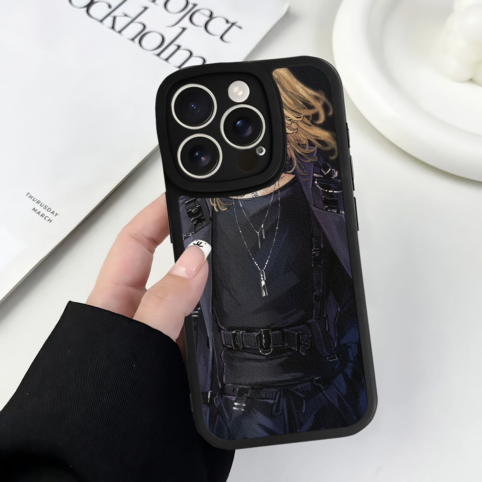 （画像用） 東京リベンジャーズ Tokyo Revengers 【iPhone 16シリーズ対応】シリコンスマホケース（レザー調） 材質：シリコン